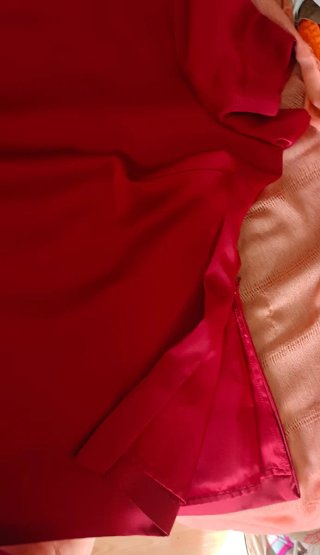 Blusa satinada roja