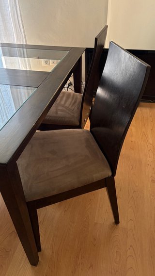 Mesa comedor y 4 sillas madera y cristal