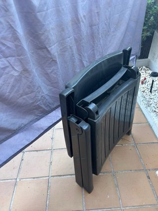 Tumbonas reclinables resina verde  cojines beige