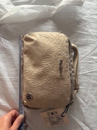 Bolso bandolera beige. Pepe Jeans