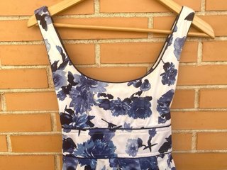Vestido Formula Joven floral T.40