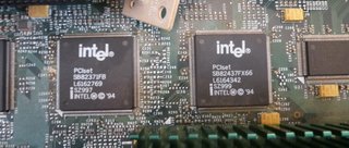 PC retro PCB Intel Pentium 1 + IDE Quantum, CD-ROM