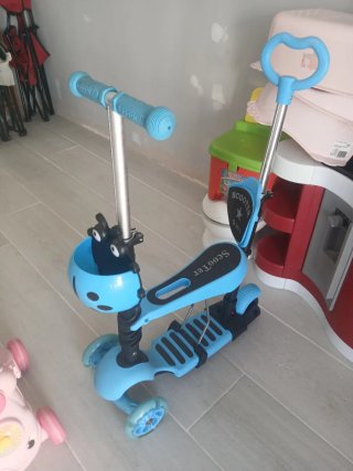 Tacata minie moese, correpasillo y trona convertib