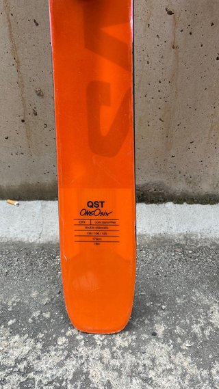 Salomon QST 106 Esquís