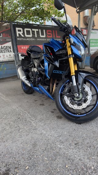 Suzuki GSX750(carnet A) 2018