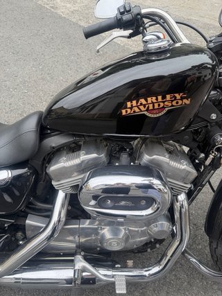 Harley Davidson Negra Cruiser