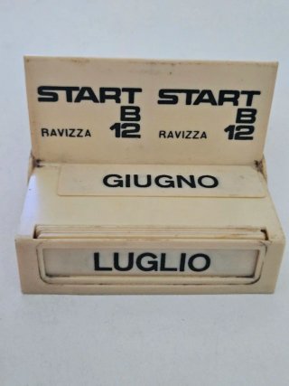 Calendario perpetuo cubi arancioni anni 70
