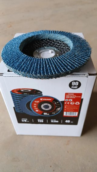 Radial Bosch GWS 750 750W