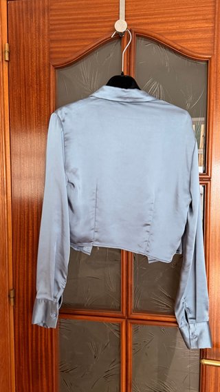 Camisa satinada manga larga azul