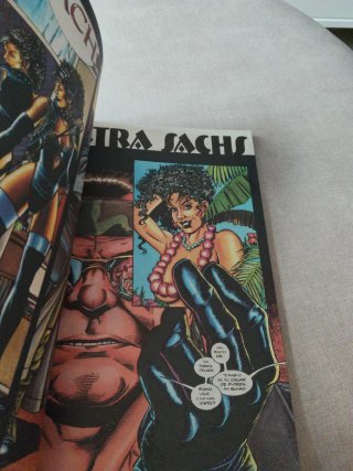 2 comics LOS INDOMABLES Y SACHS VIOLENCE