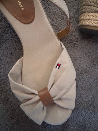 Sandalias Tommy Hilfiger Beige Cuña