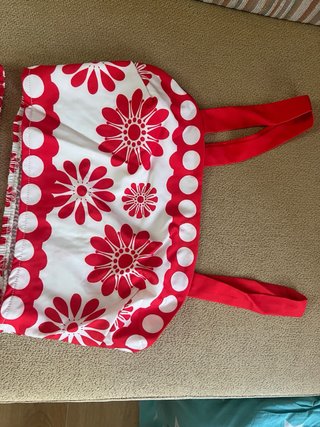 Conjunto Shein floral rojo y blanco Talla XS