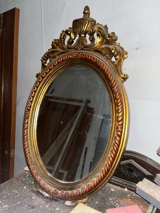 Espejo Ovalado Antiguo Dorado