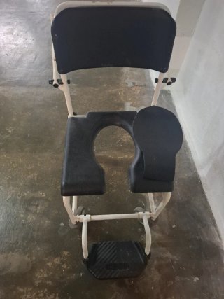 Silla de ruedas para ducha