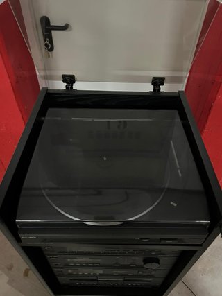 Equipo de música Sony vintage con altavoces