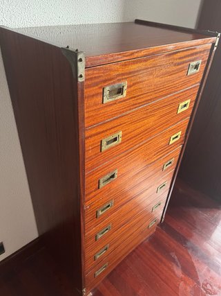 Cajonera de madera estilo militar