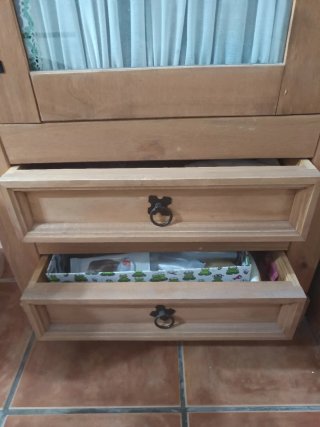 Columna de baño de madera y cristal