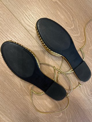 Bailarinas doradas Zara Talla 38