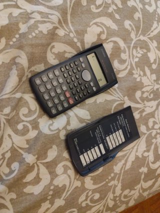 Calculadora Casio fx-82MS