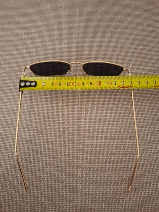 Occhiali da sole montatura dorata