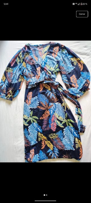 Vestido estampado floral manga larga