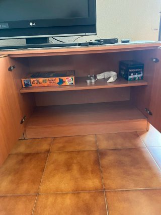 Mueble salón con vitrina