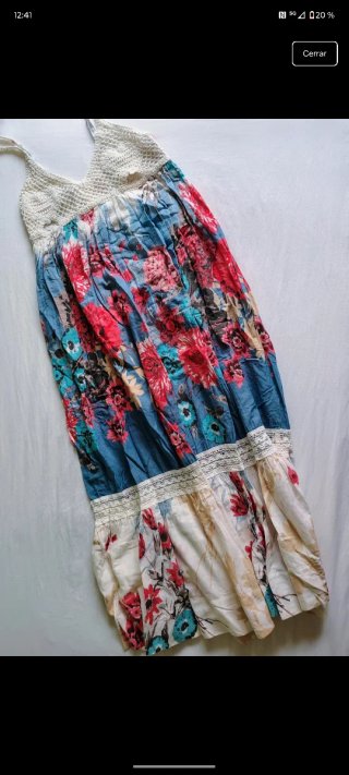 Vestido largo floral crochet