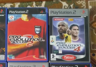 PS2 Pro Evolution Soccer 2 y 4.