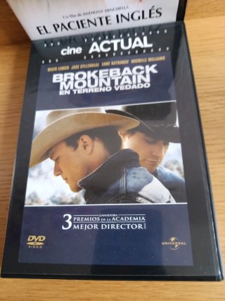 Tres DVD de películas