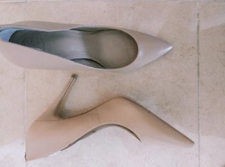 Zapatos Stileto Guess Piel Auténtica Beige