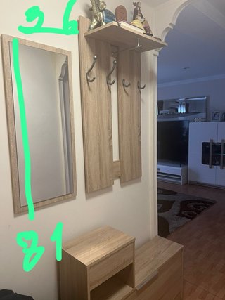 Mueble recibidor madera y plástico