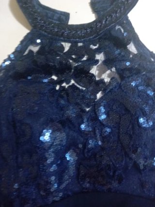 Vestido de fiesta largo azul con lentejuelas