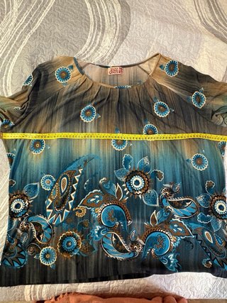 Camiseta marca Jazmin, manga larga talla 2XL