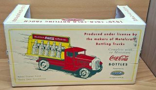 Camioncino Coca-Cola anni '30 con 10 bottiglie