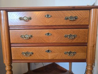 Mueble cubertero de madera