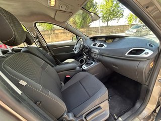 Renault Escenis 2010