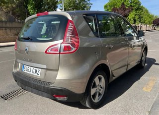 Renault Escenis 2010