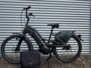 Bicicleta Eléctrica Negra.