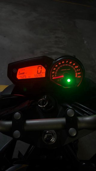 Yamaha XJ6 2011 A2 · 33.000 km · ITV 2027.