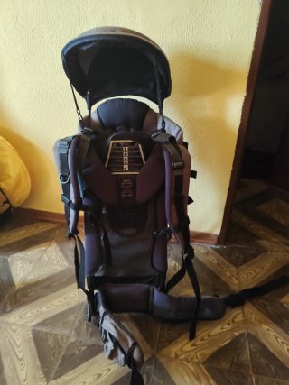 Mochila porta bebé trekking Deuter