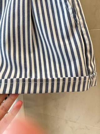 (Talla S)Shorts rayas Bershka