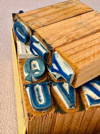 Sellos de letras ABC - Madera y Goma