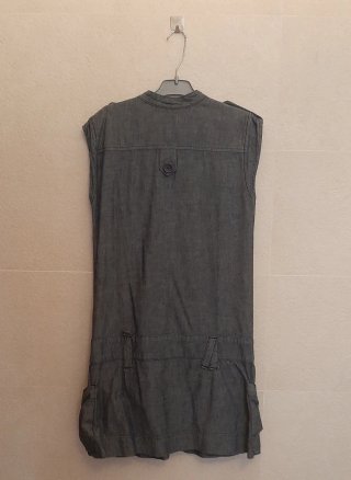 Vestido de verano gris