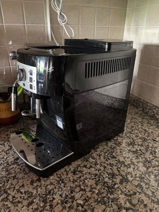 Cafetera DeLonghi Magnifica S Automática