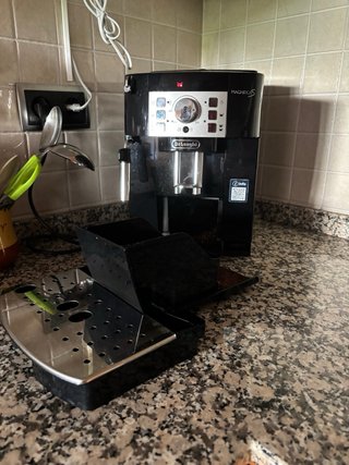 Cafetera DeLonghi Magnifica S Automática