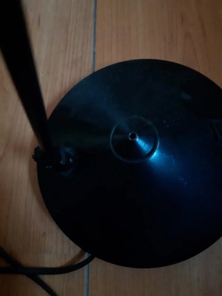 Lámpara de mesa FASE negra y blanca