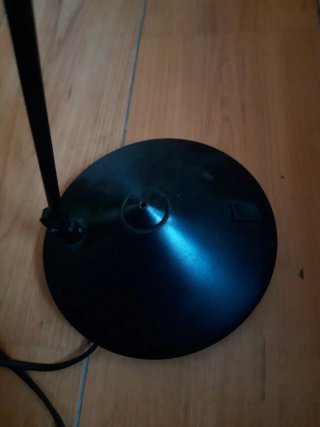 Lámpara de mesa FASE negra y blanca