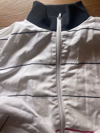 Sudadera Retro Blanca con Rayas