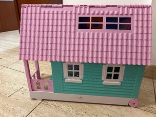 Casita de muñecas y con perrito