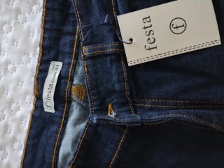 Pantalón vaquero Festa tachuelas talla 44